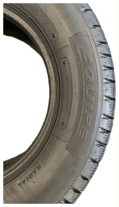 4x235/70 R16- Opony Bieznikowane