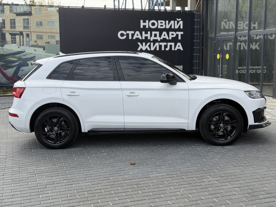 Audi Q5 2017 VIN WA1ANAFY5J2020110 фото оголошення 11 з 19