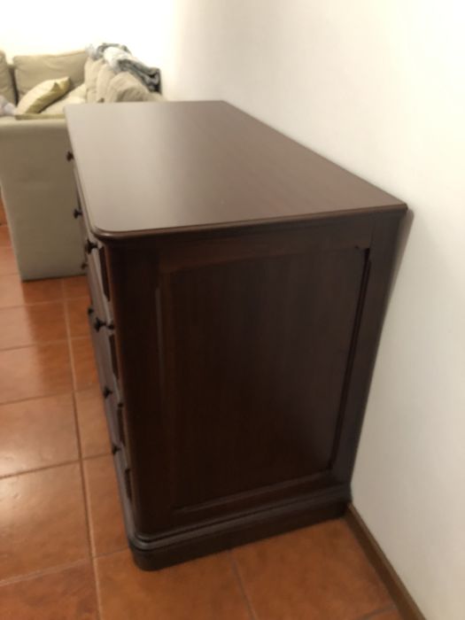 Cómoda em madeira restaurada 120x58