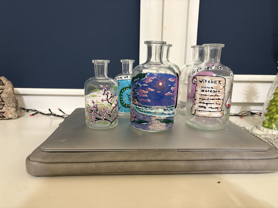 Ручний розпис на пляшках