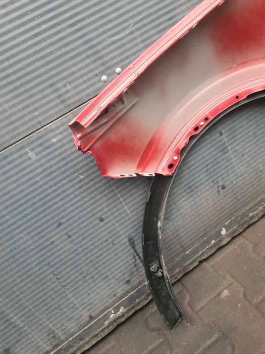 Ford Explorer EV błotnik przedni prawy 24r