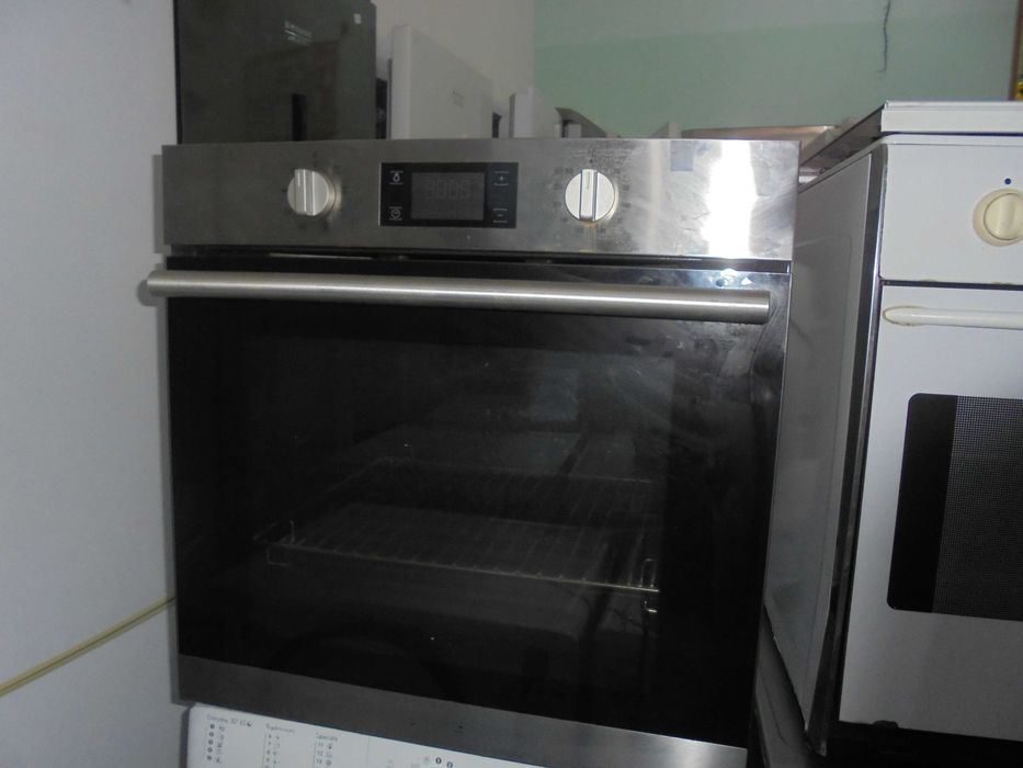 Forno Elétrico Ariston - Bom estado