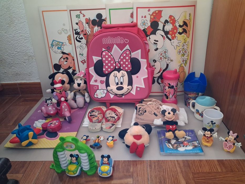 Conjunto de Artigos do Mickey e Mini