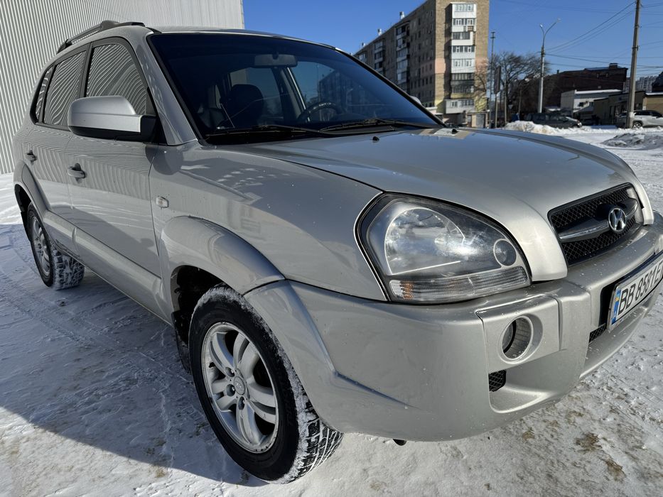 Продам Hyundai Tucson отличном состоянии