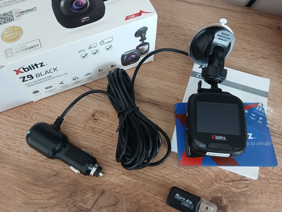 Kamera samochodowa wideo rejestrator samochodowy Xblitz z9 fullHD jak nowa