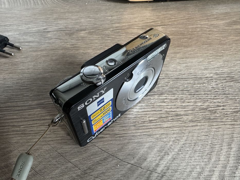 Aparat cufrowy SONY Cyber-shot DSC-W70