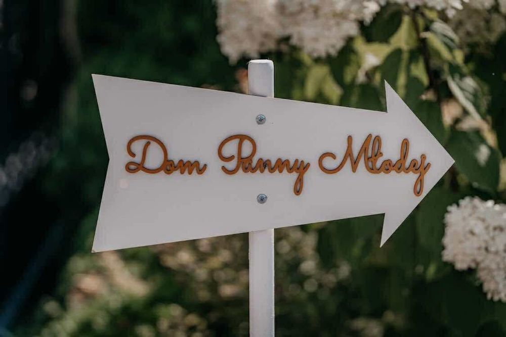 Znaki drogowskazy ślubne, dom Pana Młodego, dom Pani Młodej
