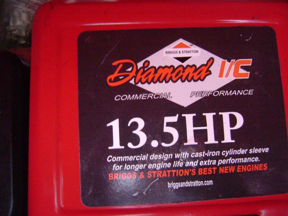 Sprzedam traktorki kosiarki stan igła po pełnym serwisie -na  Brixie.