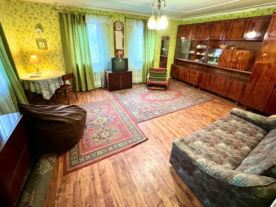 Продам вінтажний будиночок 77кв.м+17 соток з виходом до озера.