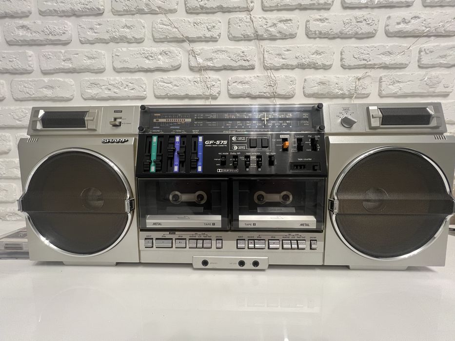 Магнитофон Sharp GF- 575 H Stereo Radio Cassette