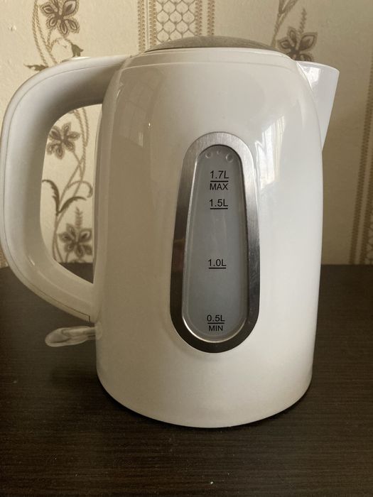 Електрочайник Haeger HG-7812