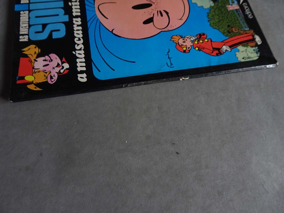 Livro Arcádia - Spirou A Máscara Misteriosa (capa mole)