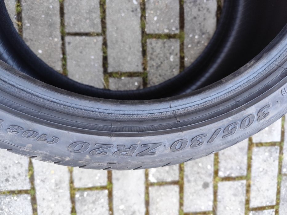 Pneus 305/30r20 Pirelli Pzero  ocasião