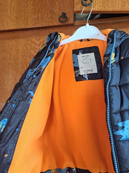 Продам дитячу демісезону куртку на хлопчика