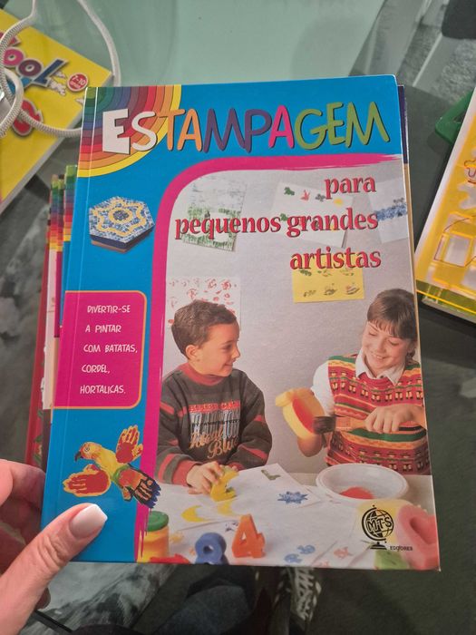 Conjunto de 16 livros para trabalhos manuais