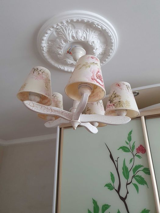 Продам світильник для кімнати