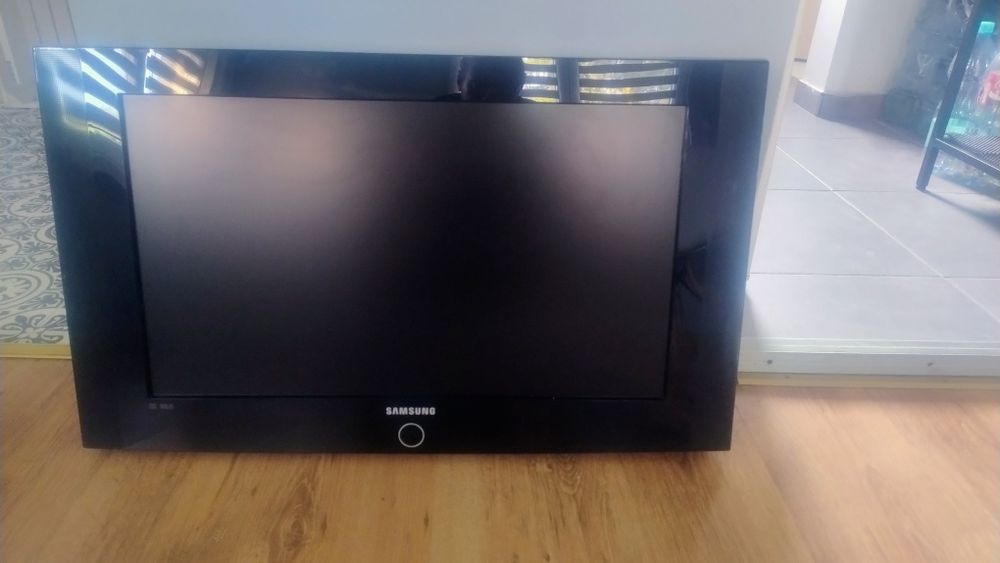 telewizor Samsung 26'