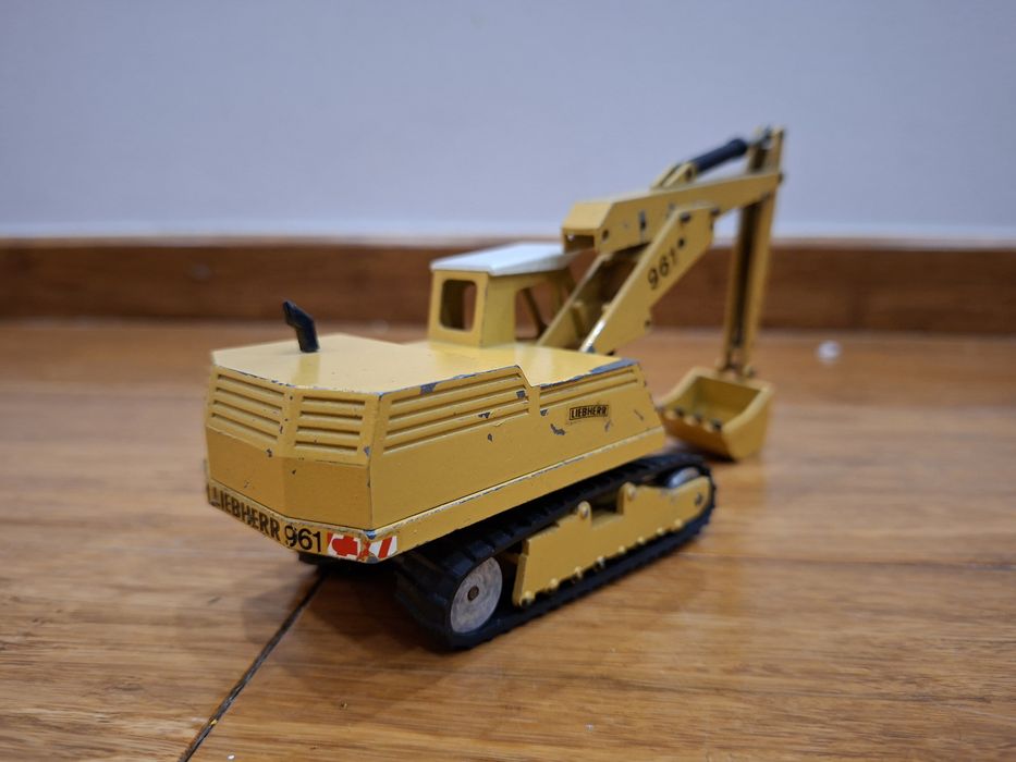 Model Strenco koparka Liebherr 961 1:50