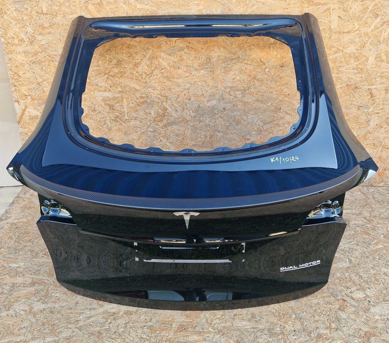 Tesla Model Y кришка багажника ляда рест дорест розборка