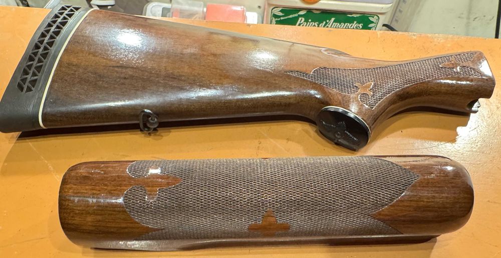 Coronha e fuste para caçadeira Remington