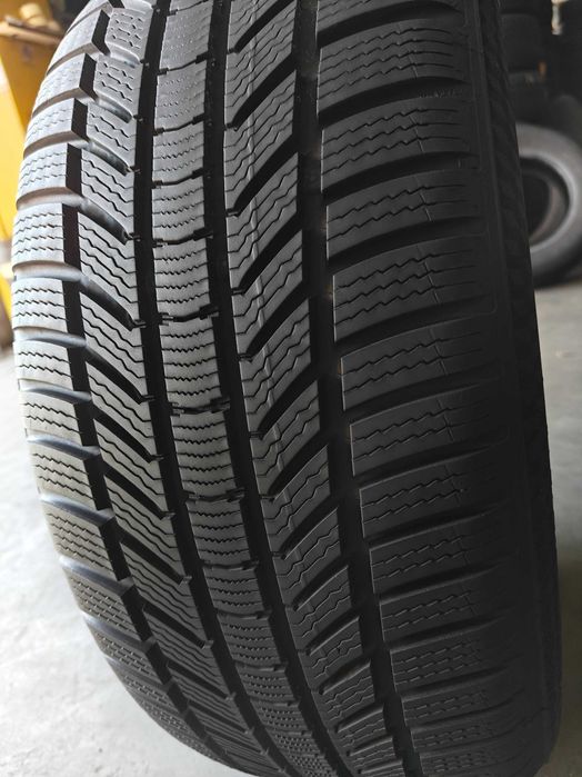 1шт R18 235 45 шина зимова 23р Continental Winter Contact TS870P чудовий стан