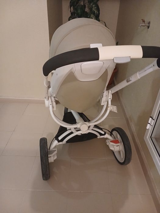 Carrinho de passeio Quinny