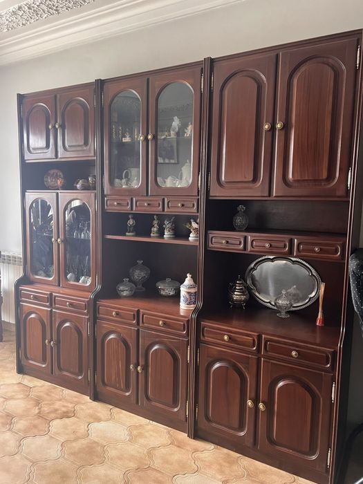 Móvel de 3 peças madeira mogno