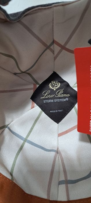 Loro Piana czapka z daszkiem