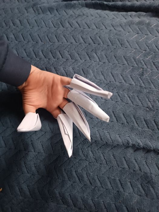 Origami szpony z papieru