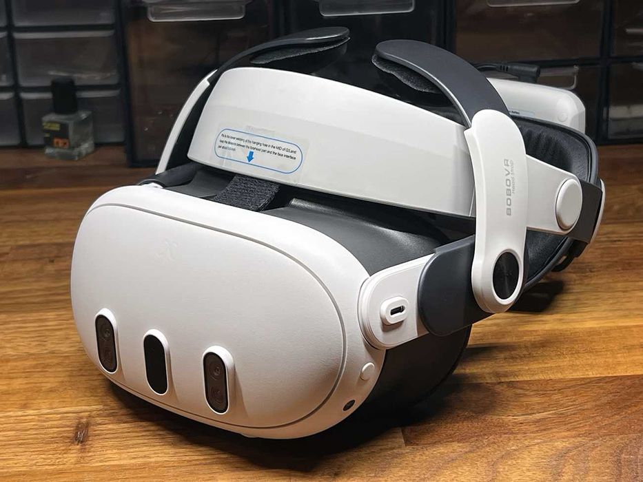 Meta Quest 3 128GB + HeadStrap z dodatkową baterią - Stan Idealny