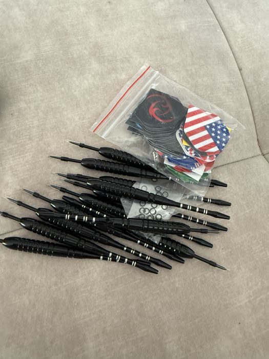 Kohmui zestaw 12 rzutek do darta dart stalowe profesjonalne