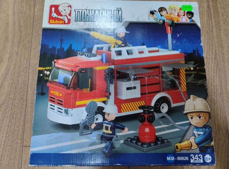 Конструктор Sluban пожежна машина