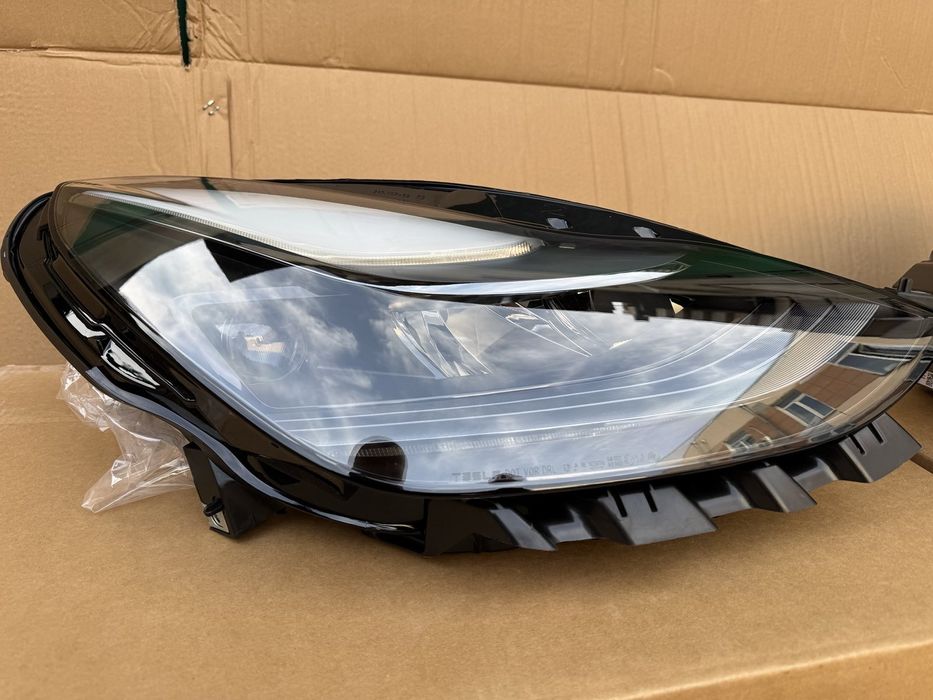 Фара линза tesla 3 y тесла 3 у 151495300c 151495200c