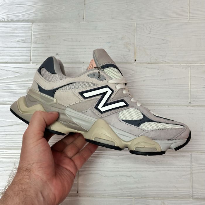 Жіночі кросівки new balance 9060
