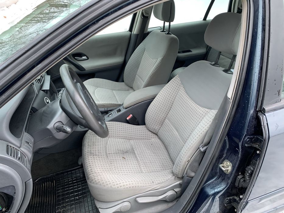 Продам своє авто 2003р