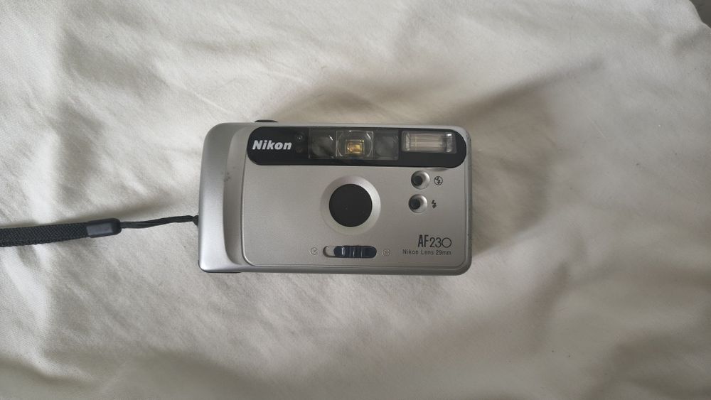 Nikon AF230 29mm — Câmara Analógica