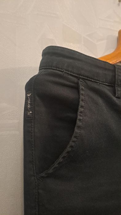 Eleganckie spodnie Armani rozm. M