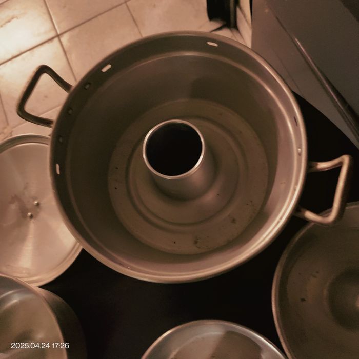 Tacho e formas de bolo