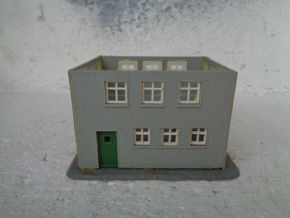 1:87 BRICOLAR edificio com falhas ver fotos