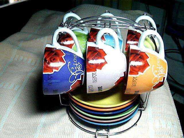 Продается набор посуды для чаепития