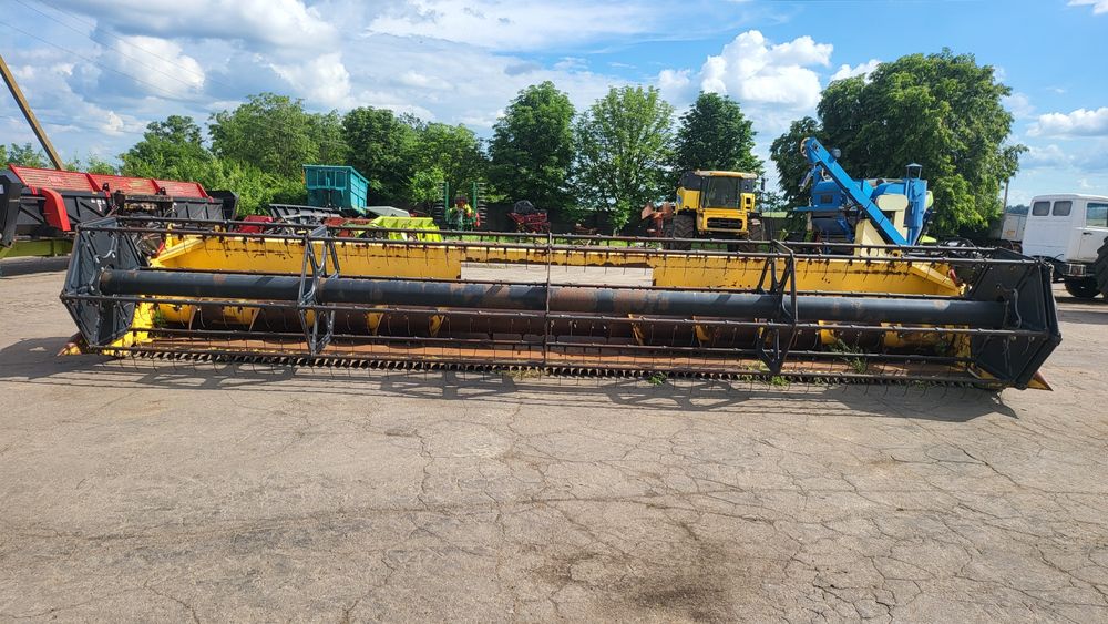 Жниварка зернова 7.5 м. New Holland,  Case