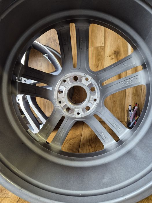 Alufelgi OE Mercedes 20cali 5x112 et42 et55,6. 8,5j GLE GLS GL ML