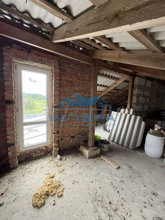 Продаж 2-поверхового цегляного будинку. 122м2