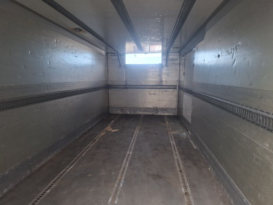 Kontener magazyn duży garaż przechowalnia z transportem I rozładunkiem