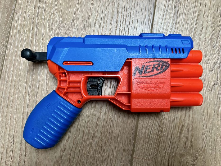 Pistolet NERF alpha strike