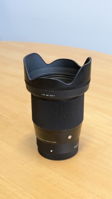 Sigma 16mm f/1.4 DC DN – Lente Grande Angular para Câmaras Sony