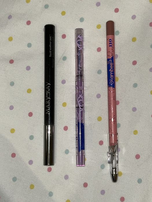 косметика Glambee та Mary Kay