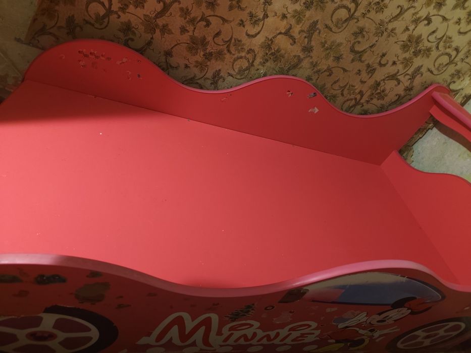 Детская  кровать "машина"