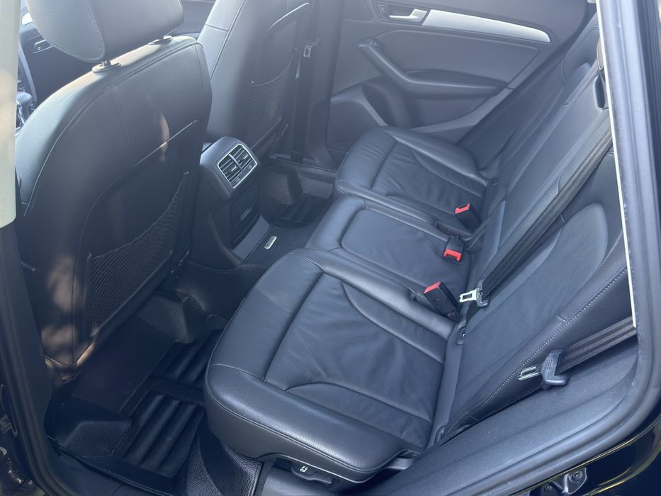Audi Q5 Premium 2.0tfsi