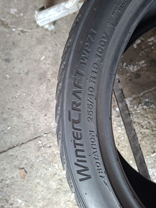 Opony Zimowe 255/40R19 Kumho  Winter  255/40/19 2 Szt Polecam !!